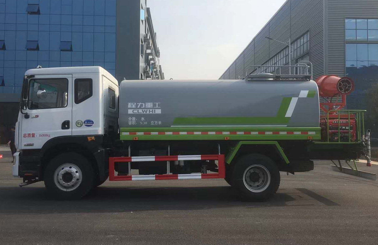 東風D9、東風多利卡3308軸距、東風大多利卡3800軸距綠化噴灑車各一臺